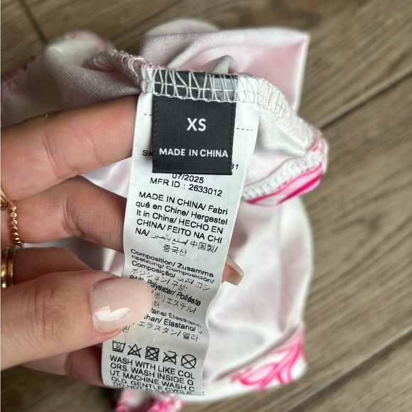 Shein pink paisley halter ruched top XS - Picture 4 of 4